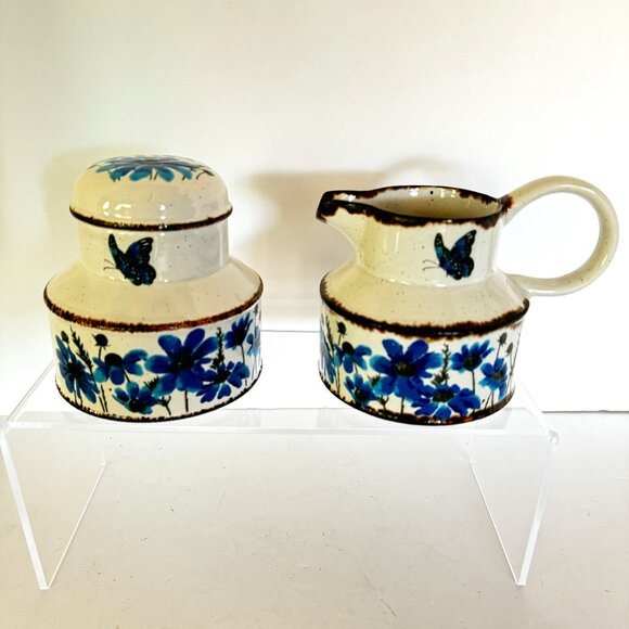 Midwinter Stonehenge Spring Blue Daisies Floral Butterfly 4.25" Sugar Bowl Lid - Picture 1 of 16